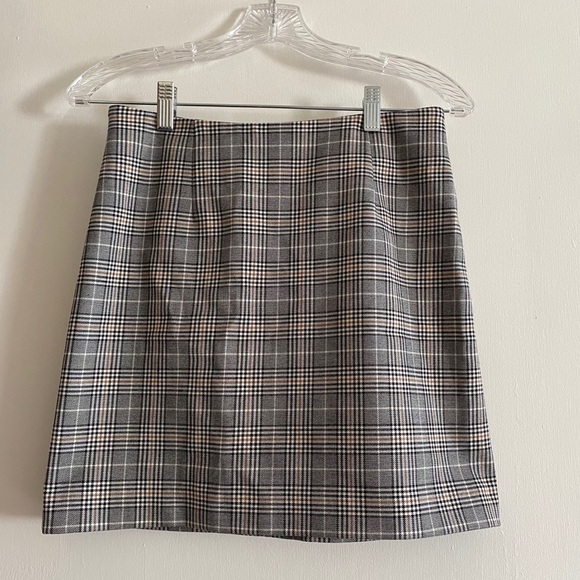 H&M Plaid Skirt - Picture 1 of 4